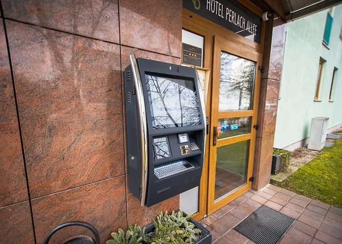 Hotel Perlach Allee by Blattl